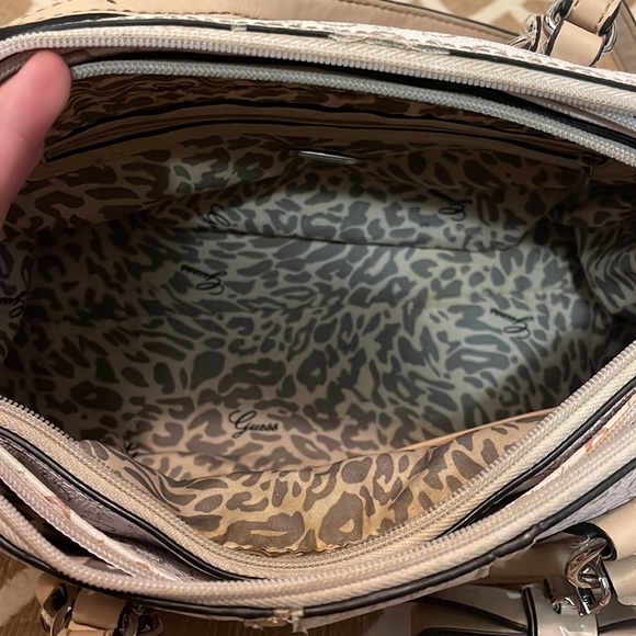 Guess purse white - Picture 3 of 9